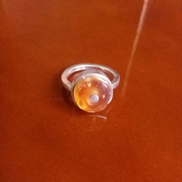 Anillo de plata aro simple con ámbar Anillo de plata aro simple con ámbar