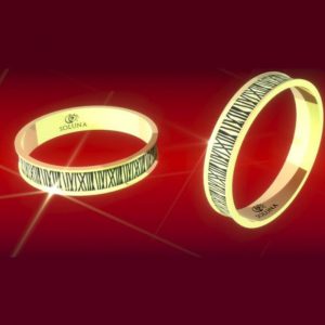 Anillo de oro aro líneas quemadas