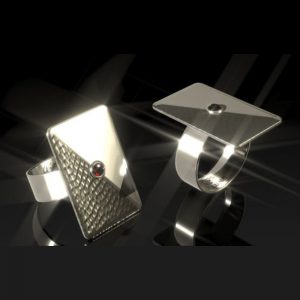 Anillo de Plata y granate.