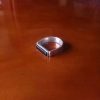 Anillo de Plata martillado con ónix