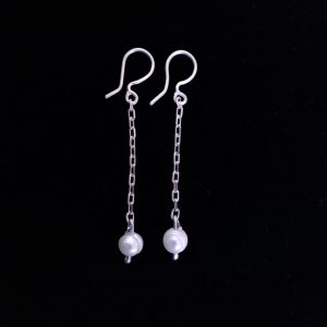Aretes de Plata cadena cuadrada y perlas