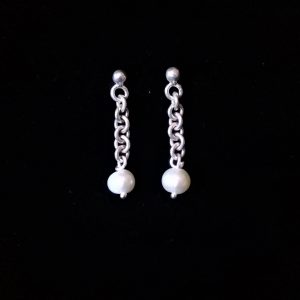 Aretes de Plata largos y perlas redondas