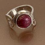 “Rosa adulto” Anillo de plata 999 y spondylus purpura