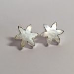 "Estrellas de Nácar" Aretes de plata 999 y concha nácar